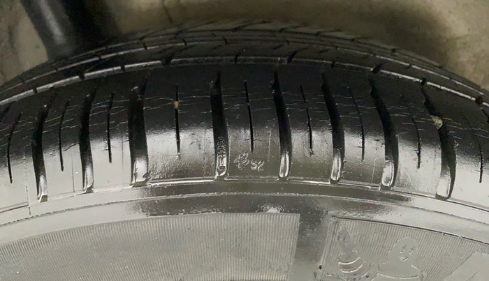 2010 Honda City 1.5L I-VTEC S MT, Petrol, Manual, 31,169 km, Right Rear Tyre Tread