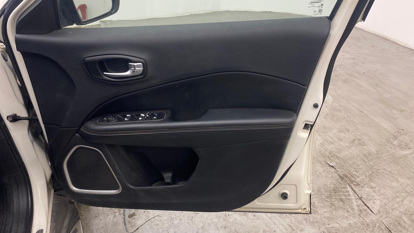 2018 Jeep Compass SPORT 2.0 DIESEL, Diesel, Manual, 85,191 km, Driver Side Door Panels Control
