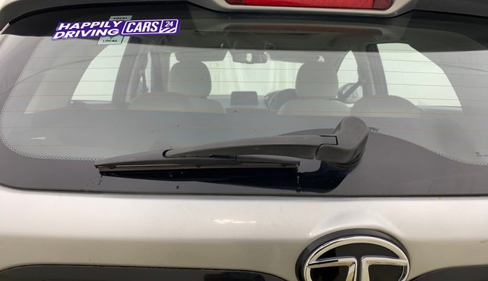 2022 Tata NEXON XZA PLUS (PREMIUM) DIESEL JET, Diesel, Automatic, 71,970 km, Rear Wiper