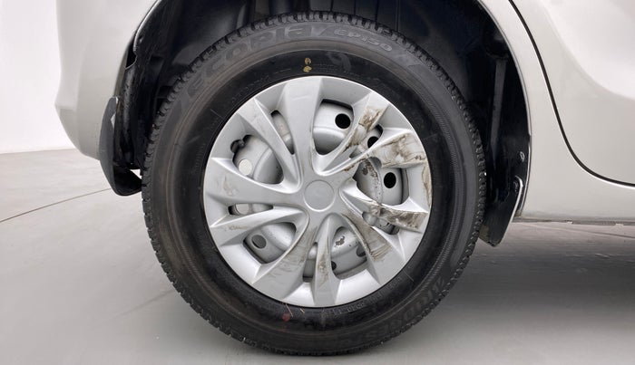 2019 Maruti Swift LXI D, Petrol, Manual, 35,166 km, Right Rear Wheel