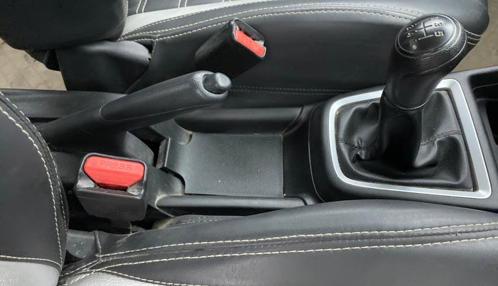 2019 Maruti Swift LXI D, Petrol, Manual, 35,166 km, Gear Lever