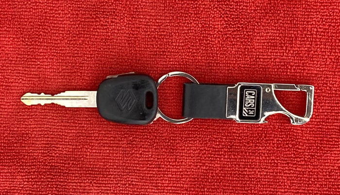 2019 Maruti Swift LXI D, Petrol, Manual, 35,166 km, Key Close Up