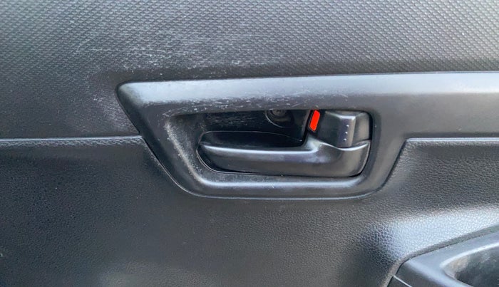 2020 Maruti S PRESSO VXI PLUS AMT, Petrol, Automatic, 45,577 km, Driver Side Door Panels Control