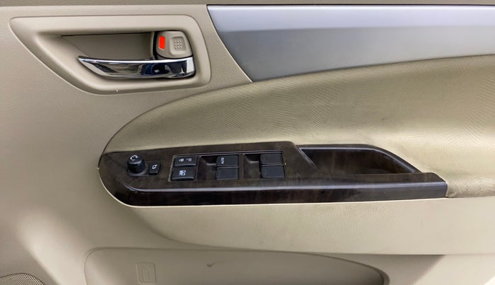 2018 Maruti Ertiga VXI AT, Petrol, Automatic, 31,118 km, Driver Side Door Panels Control