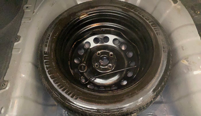 2013 Hyundai Verna FLUIDIC 1.6 VTVT SX, Petrol, Manual, 61,425 km, Spare Tyre