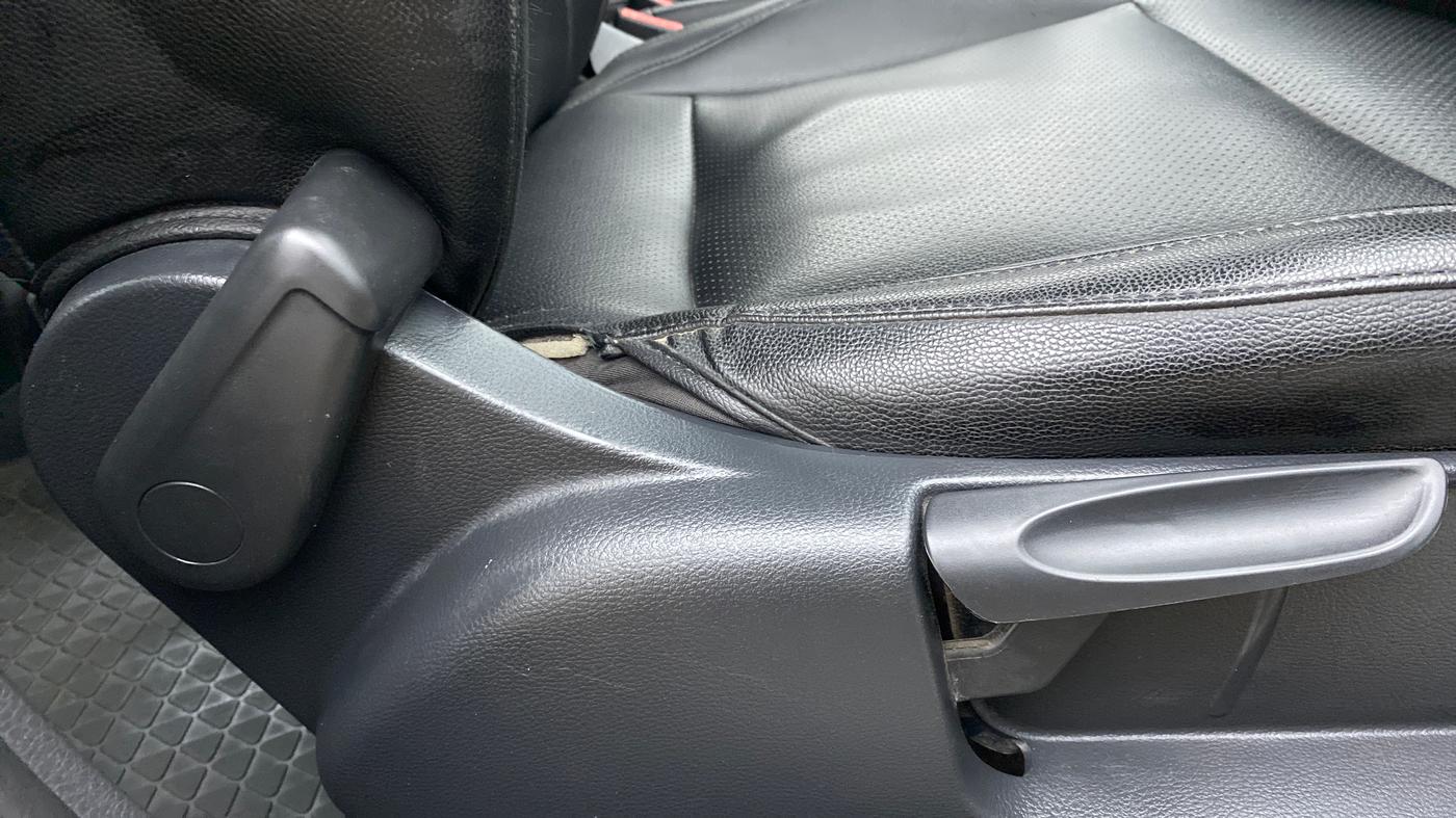 2020 Volkswagen Vento COMFORTLINE 1.0 TSI MT, Petrol, Manual, 65,501 km, Driver Side Adjustment Panel
