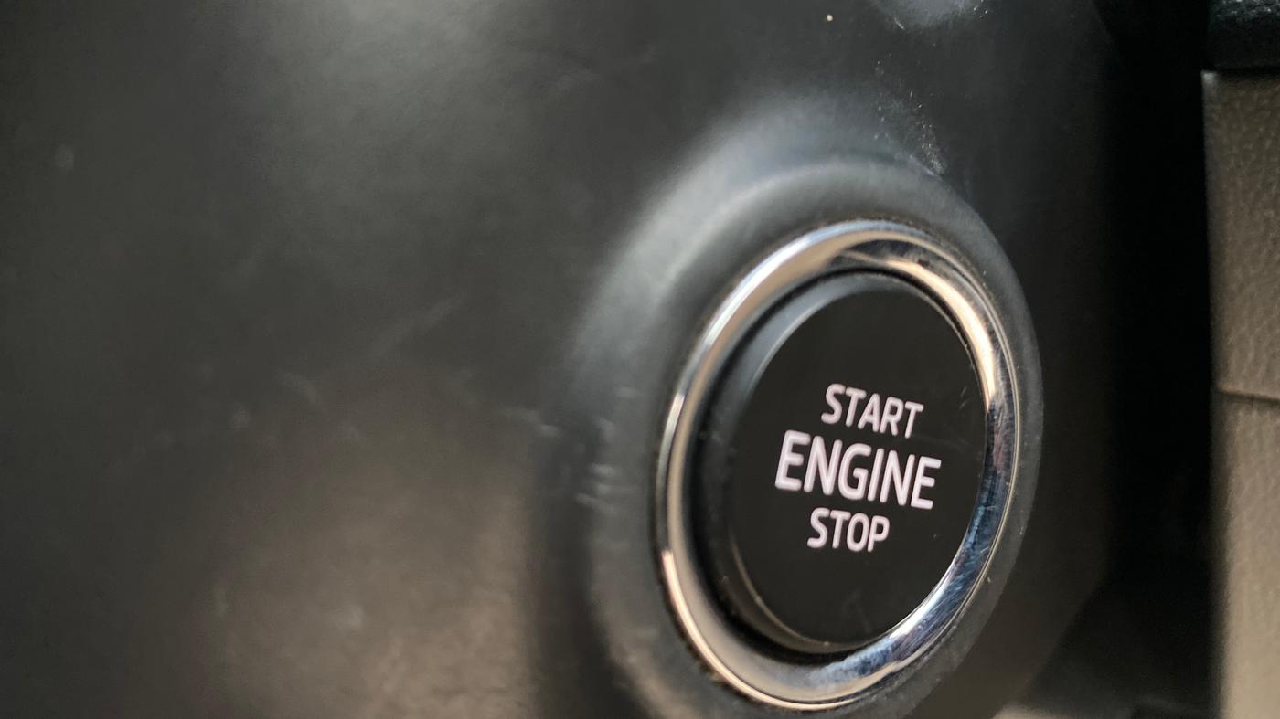 2021 Skoda KUSHAQ STYLE 1.0L TSI MT, Petrol, Manual, 1,20,763 km, Keyless Start/ Stop Button