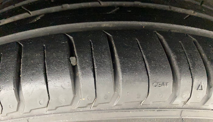 2018 Maruti S Cross ZETA 1.3, Diesel, Manual, 43,708 km, Right Front Tyre Tread