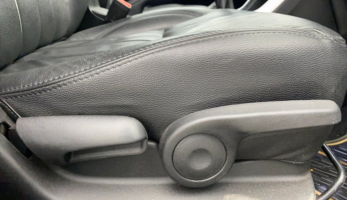 2018 Maruti S Cross ZETA 1.3, Diesel, Manual, 43,708 km, Driver Side Adjustment Panel