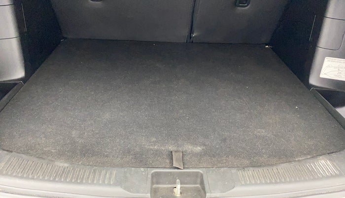 2018 Maruti S Cross ZETA 1.3, Diesel, Manual, 43,708 km, Boot Inside