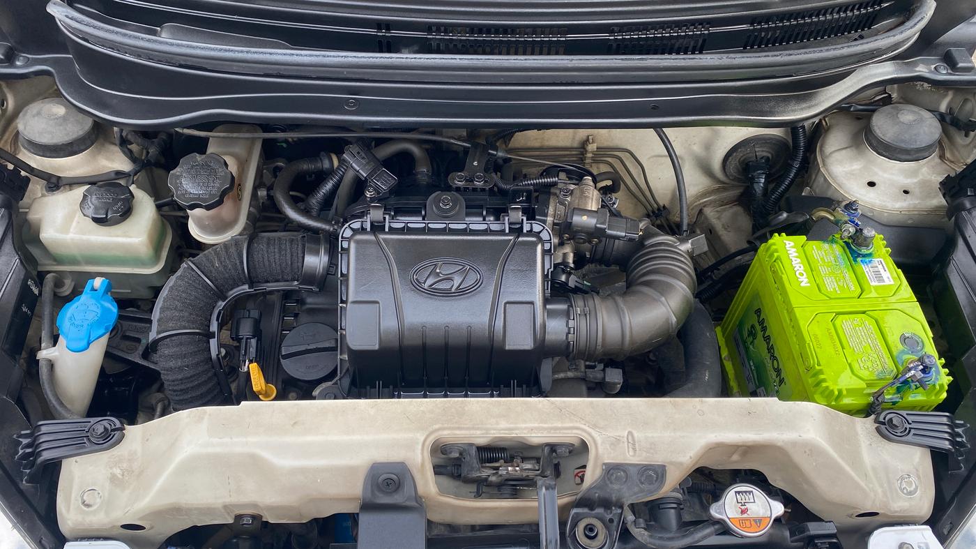 2013 Hyundai Eon ERA +, Petrol, Manual, 63,636 km, Engine View