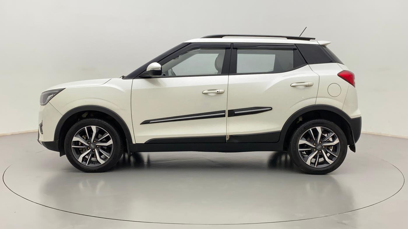 2020 Mahindra XUV300 W8(O), Diesel, Manual, 33,254 km, Left Side