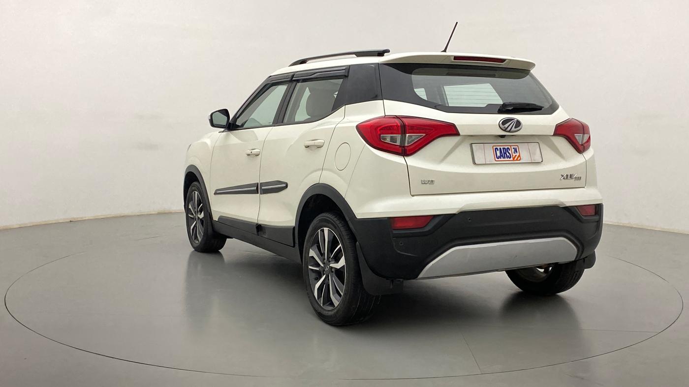 2020 Mahindra XUV300 W8(O), Diesel, Manual, 33,254 km, Left Back Diagonal