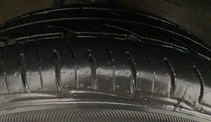 2012 Maruti Alto 800 LXI, Petrol, Manual, 55,876 km, Left Rear Tyre Tread