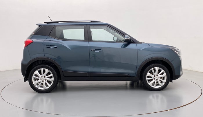 2019 Mahindra XUV300 W8 DIESEL MT, Diesel, Manual, 29,363 km, Right Side View