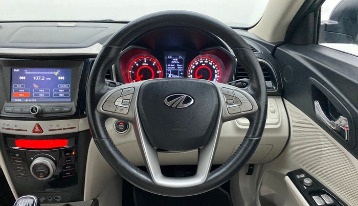 2019 Mahindra XUV300 W8 DIESEL MT, Diesel, Manual, 29,363 km, Steering Wheel Close Up
