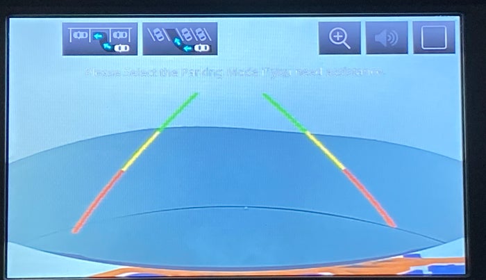 2019 Mahindra XUV300 W8 DIESEL MT, Diesel, Manual, 29,363 km, Parking Camera