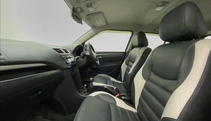 2016 Maruti Swift ZXI, Petrol, Manual, 68,781 km, Right Side Front Door Cabin