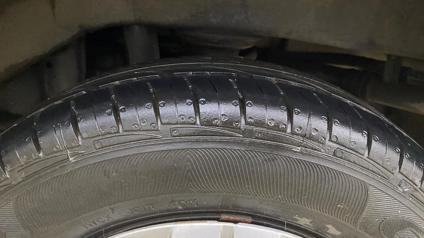 2013 Maruti Alto 800 LXI, Petrol, Manual, 65,154 km, Left Rear Tyre Tread