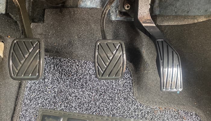 2023 Maruti Grand Vitara SIGMA SMART HYBRID, Petrol, Manual, 55,051 km, Pedals