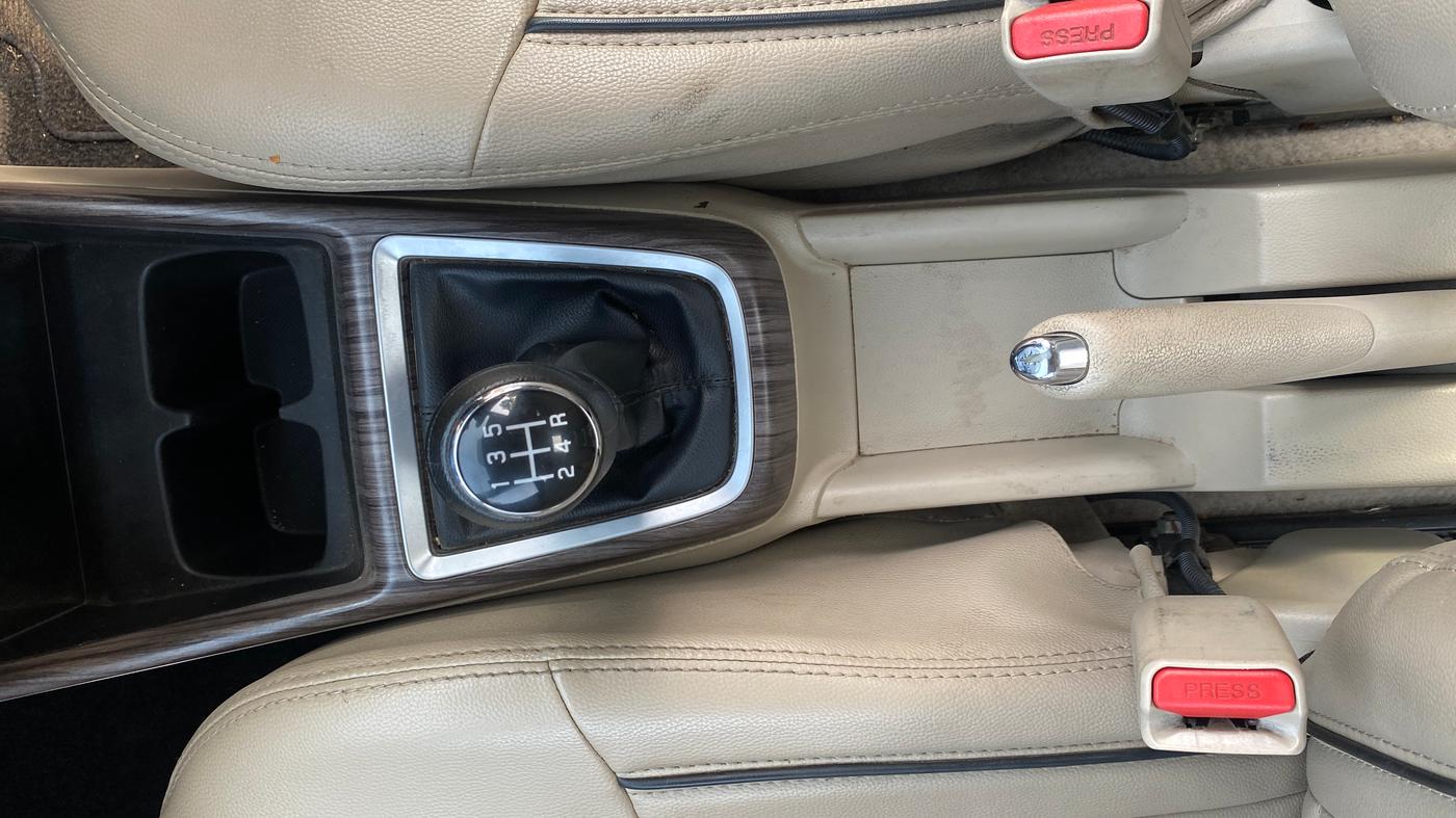 2021 Maruti Dzire VXI, Petrol, Manual, 62,655 km, Gear Lever