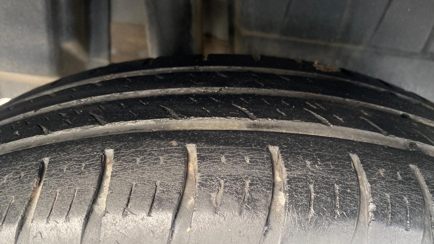 2021 Maruti Dzire VXI, Petrol, Manual, 62,655 km, Right Rear Tyre Tread