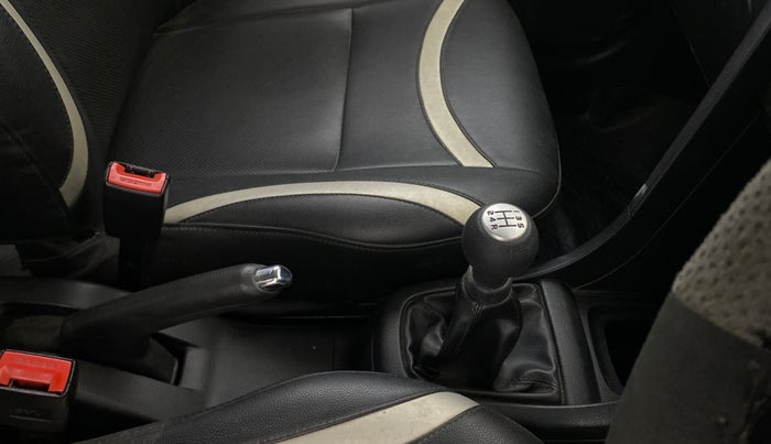 2015 Maruti Swift VXI, Petrol, Manual, 23,010 km, Gear Lever