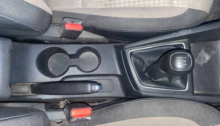 2019 Hyundai Elite i20 SPORTZ PLUS 1.2, Petrol, Manual, 39,806 km, Gear Lever