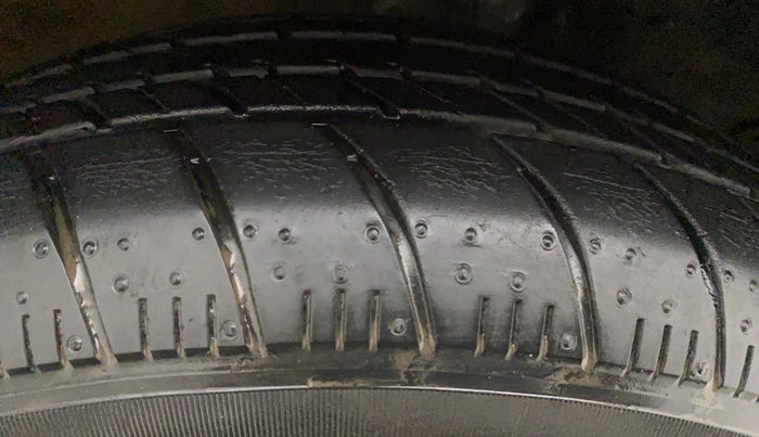 2019 Maruti Celerio ZXI, Petrol, Manual, 9,282 km, Right Rear Tyre Tread