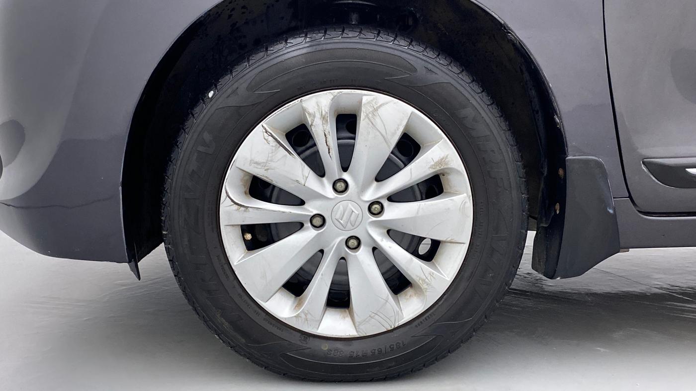 2017 Maruti Baleno DELTA 1.2 K12, Petrol, Manual, 67,701 km, Left Front Wheel