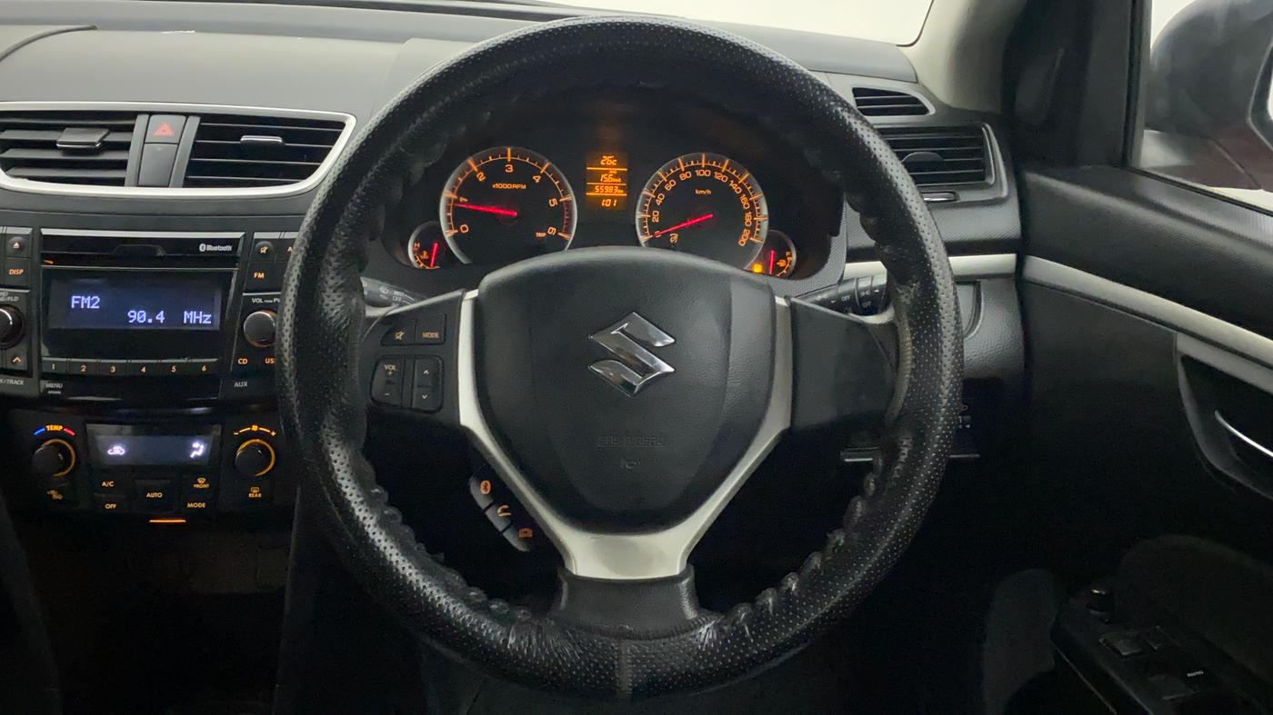 2015 Maruti Swift ZDI, Diesel, Manual, 56,308 km, Steering Wheel Close Up