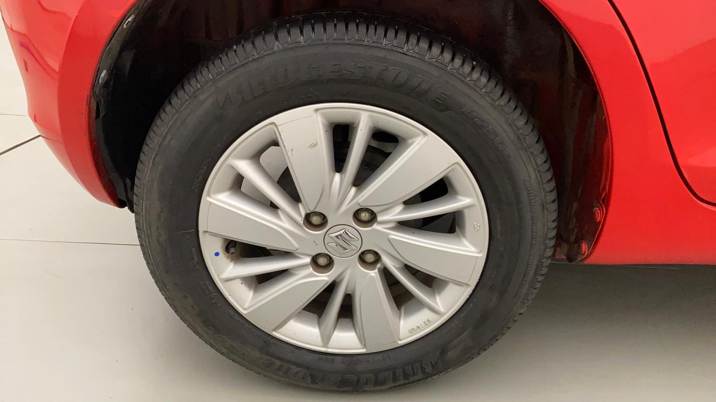 2015 Maruti Swift ZDI, Diesel, Manual, 56,308 km, Right Rear Wheel