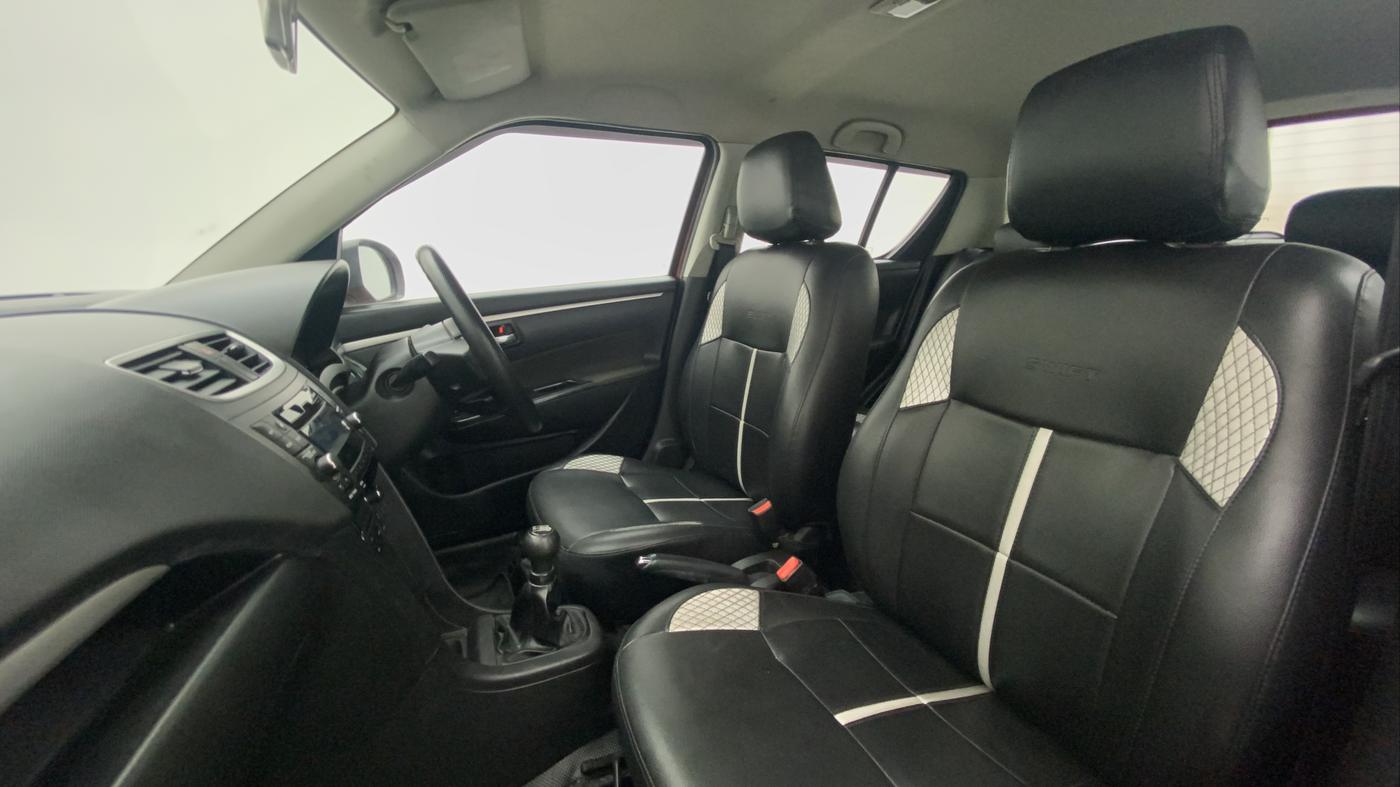 2015 Maruti Swift ZDI, Diesel, Manual, 56,308 km, Right Side Front Door Cabin