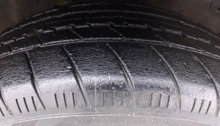 2014 Honda Mobilio 1.5 V I DTEC, Diesel, Manual, 97,609 km, Right Front Tyre Tread