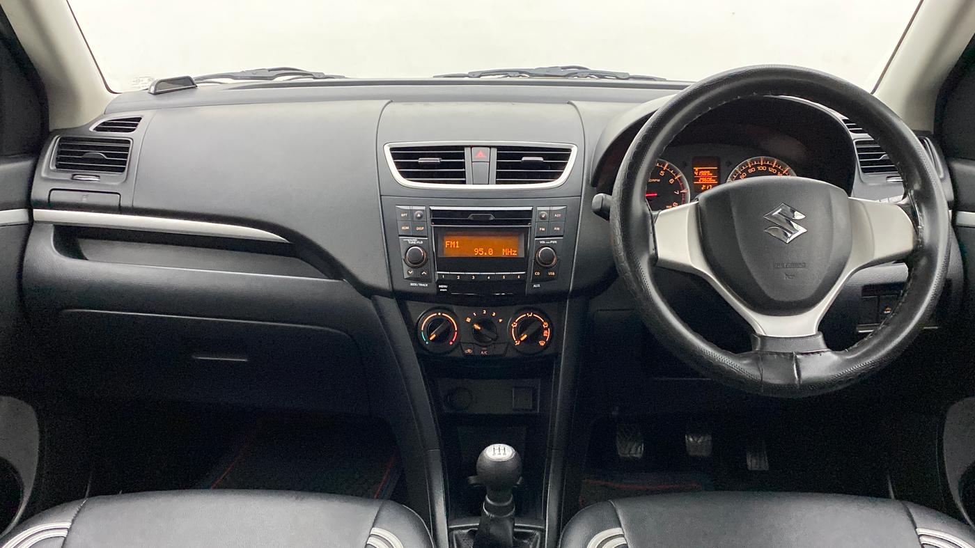 2017 Maruti Swift VXI OPT, Petrol, Manual, 29,644 km, Dashboard