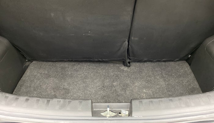 2017 Maruti Swift VXI OPT, Petrol, Manual, 29,644 km, Boot Inside