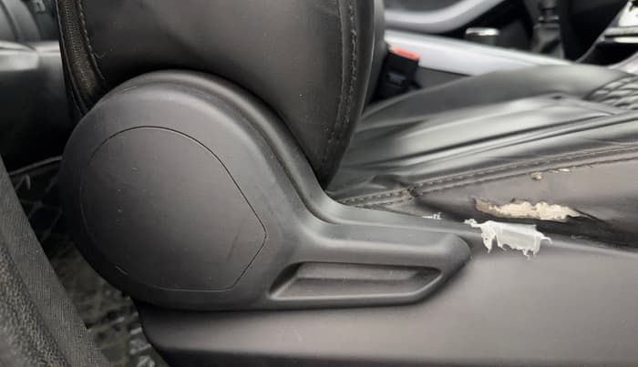 2022 Tata NEXON XM SUNROOF PETROL, Petrol, Manual, 24,073 km, Driver Side Adjustment Panel
