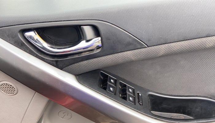 2018 Tata NEXON XZA PLUS PETROL, Petrol, Automatic, 69,745 km, Driver Side Door Panels Control