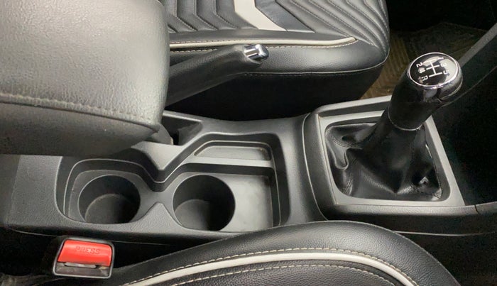 2016 Maruti Vitara Brezza ZDI PLUS DUAL TONE, Diesel, Manual, 79,493 km, Gear Lever