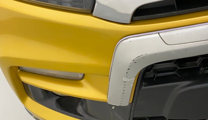 2016 Maruti Vitara Brezza ZDI PLUS DUAL TONE, Diesel, Manual, 79,493 km, Front bumper - Minor scratches