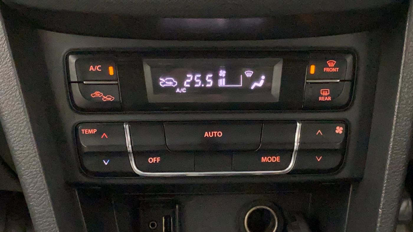 2016 Maruti Vitara Brezza ZDI PLUS DUAL TONE, Diesel, Manual, 79,493 km, Automatic Climate Control