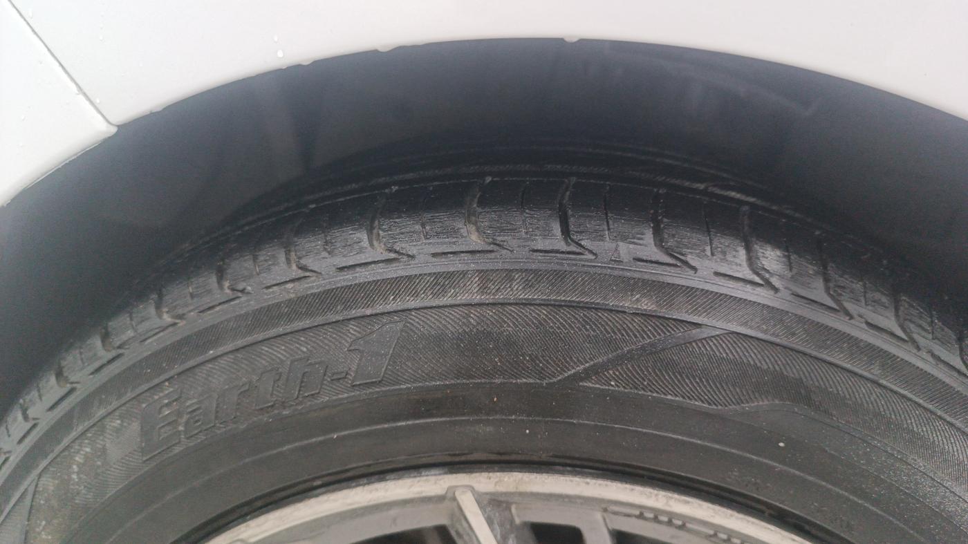 2015 Ford Figo Aspire TREND 1.2 PETROL, Petrol, Manual, 1,08,678 km, Left Front Tyre Tread