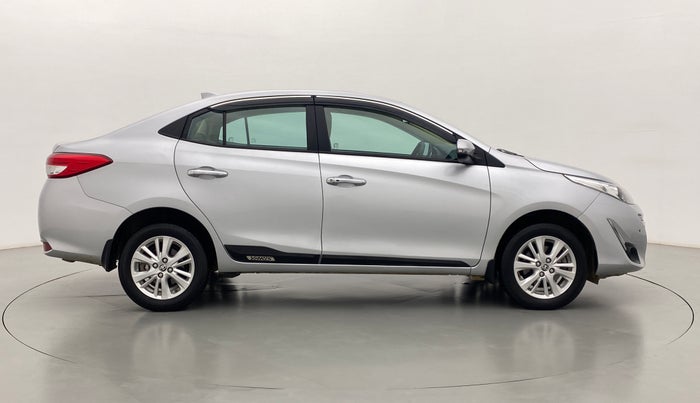 2018 Toyota YARIS V CVT, Petrol, Automatic, 23,280 km, Right Side View