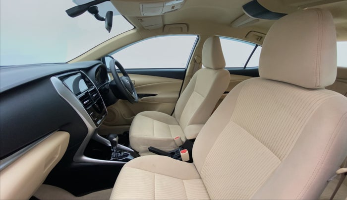 2018 Toyota YARIS V CVT, Petrol, Automatic, 23,280 km, Right Side Front Door Cabin