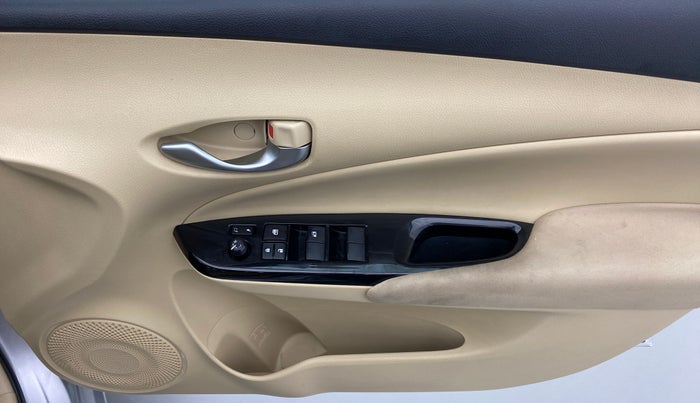 2018 Toyota YARIS V CVT, Petrol, Automatic, 23,280 km, Driver Side Door Panels Control