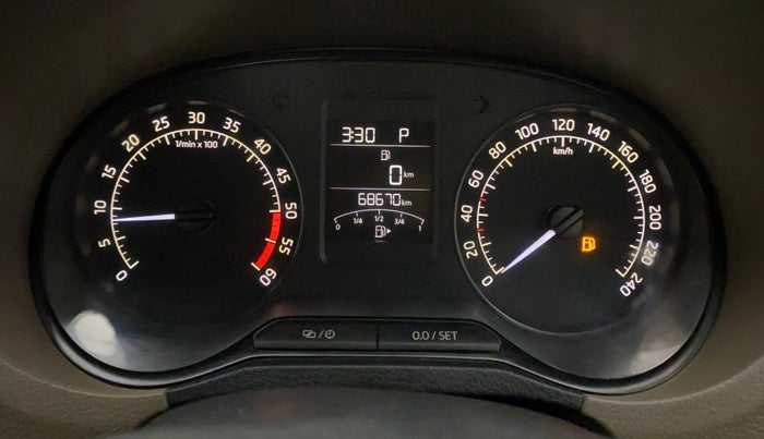 2014 Skoda Rapid AMBITION 1.6 TDI CR MT PLUS, Diesel, Manual, 68,670 km, Odometer Image