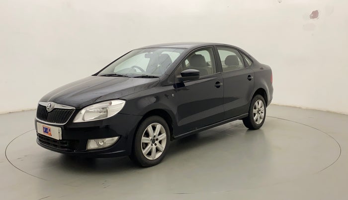 2014 Skoda Rapid AMBITION 1.6 TDI CR MT PLUS, Diesel, Manual, 68,670 km, Left Front Diagonal