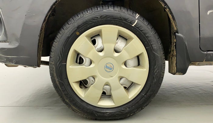2015 Maruti Alto K10 LXI CNG, CNG, Manual, 47,689 km, Left Front Wheel