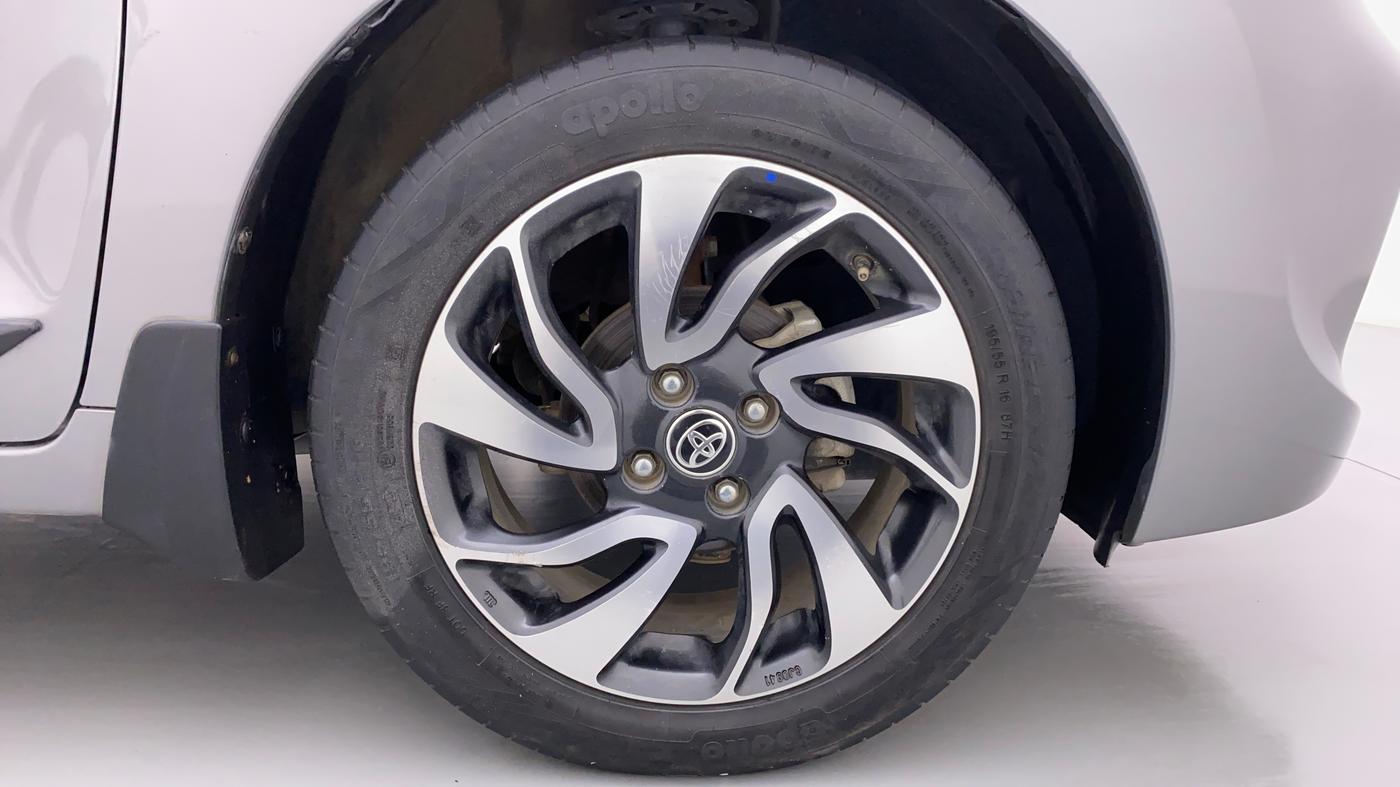 2020 Toyota Glanza V CVT, Petrol, Automatic, 39,377 km, Right Front Wheel