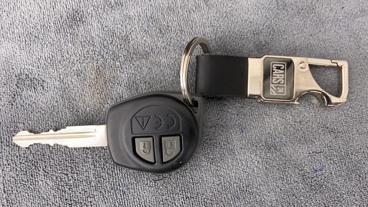 2019 Maruti Baleno DELTA PETROL 1.2, Petrol, Manual, 17,266 km, Key Close Up